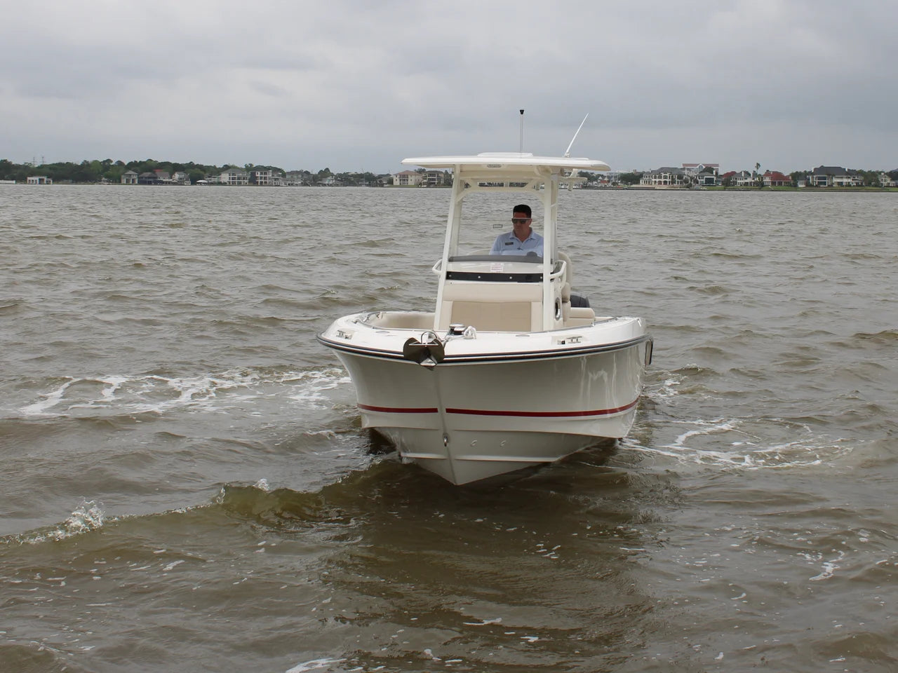 2026 Boston Whaler 230 Outrage 23.0 feet, Clearwater, Florida #4