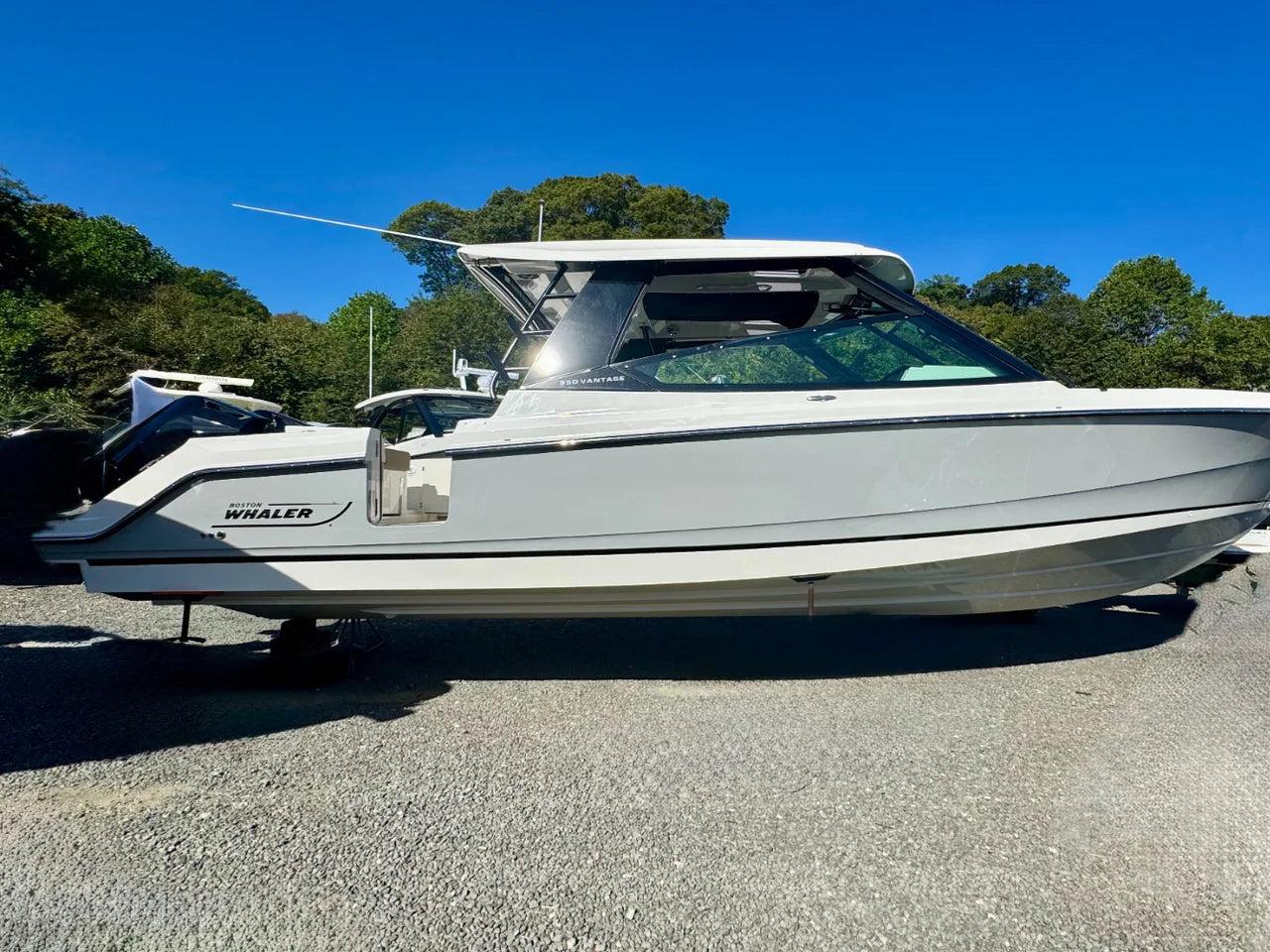 2026 Boston Whaler 330 Vantage 33.0 feet, Clearwater, Florida #26