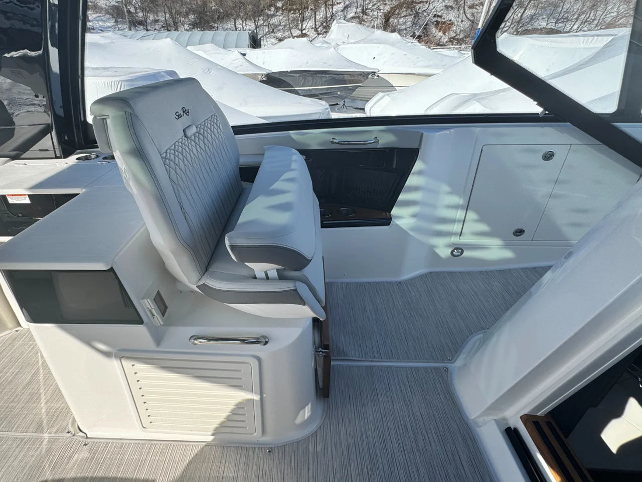 2026 Sea Ray Sundancer 370 Outboard 37.0 feet, Clearwater, Florida #19