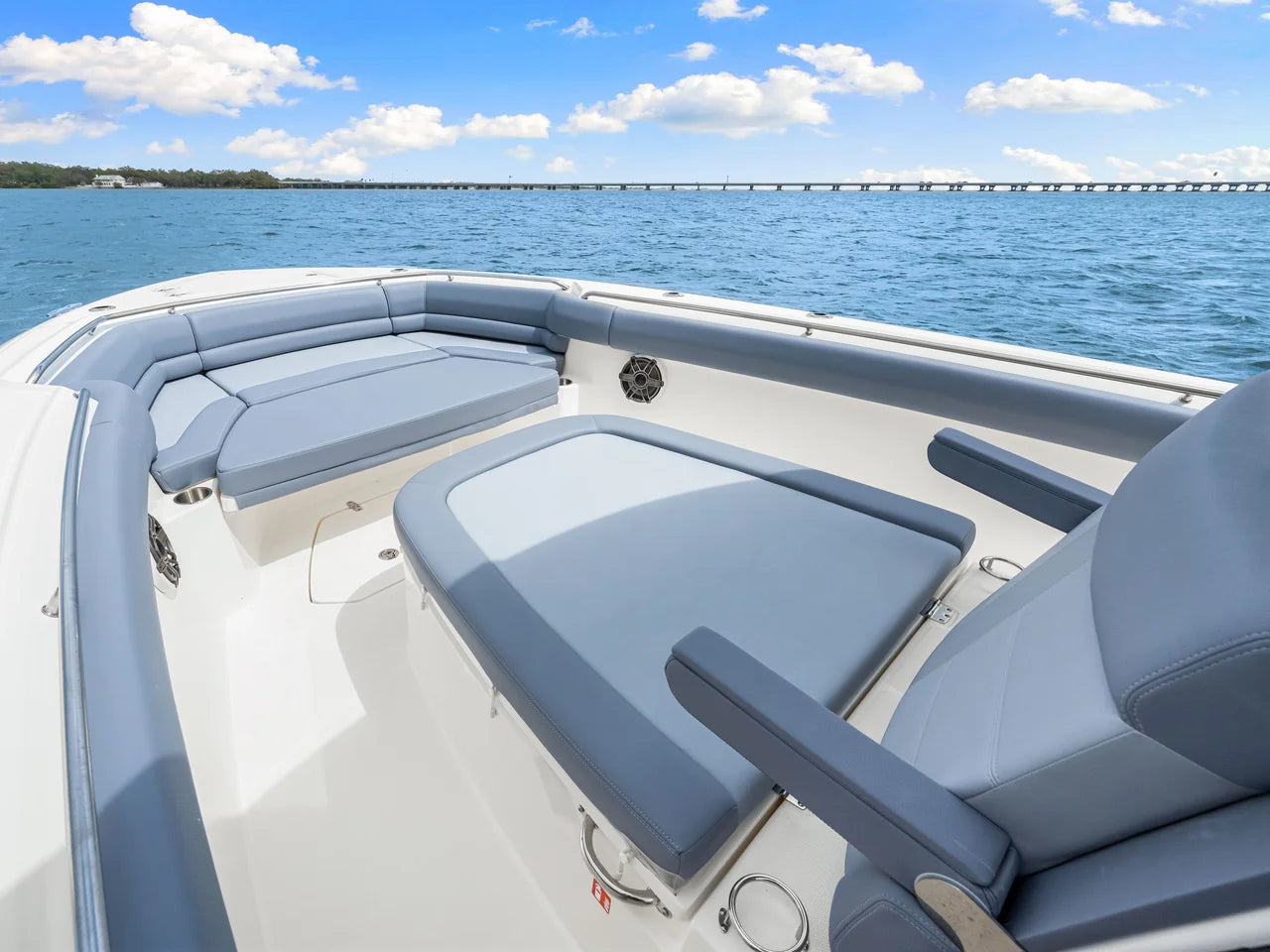 2026 Boston Whaler 330 Outrage 33.0 feet, Clearwater, Florida #30