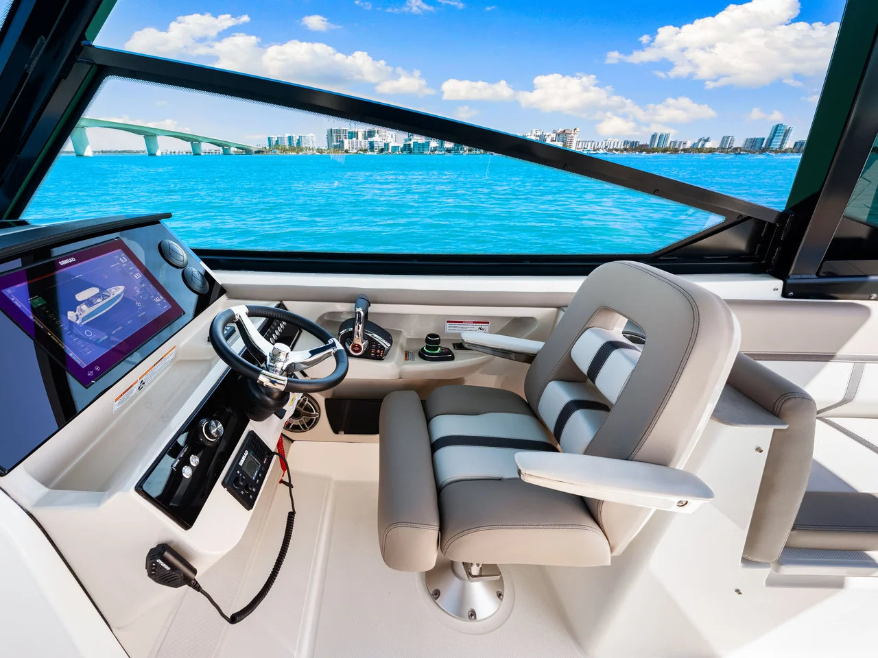 2026 Boston Whaler 330 Vantage 33.0 feet, Clearwater, Florida #44