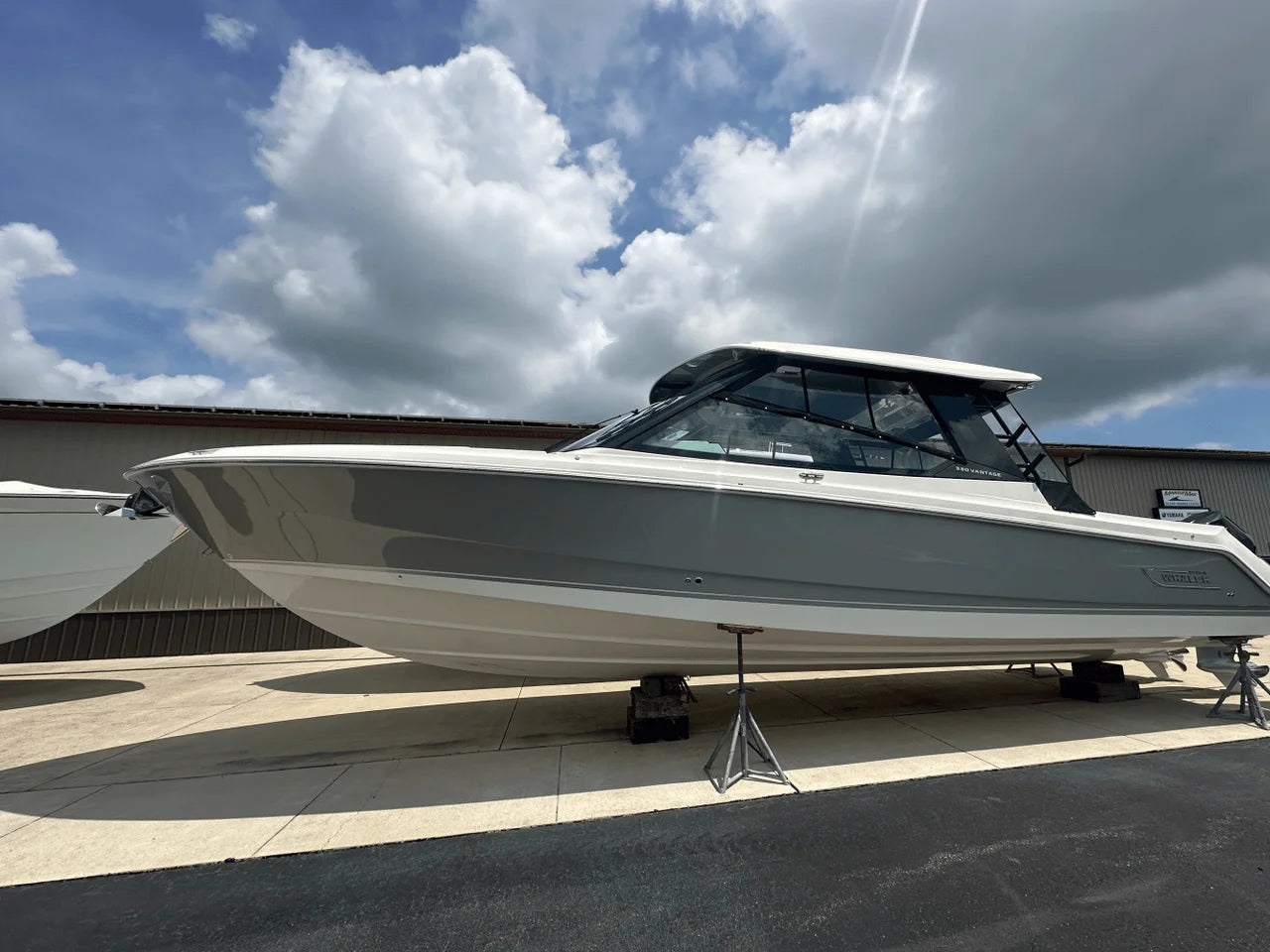 2025 Boston Whaler 330 Vantage 33.0 feet, Clearwater, Florida #2