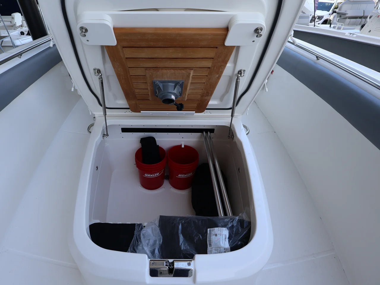 2026 Boston Whaler 330 Outrage 33.0 feet, Clearwater, Florida #29