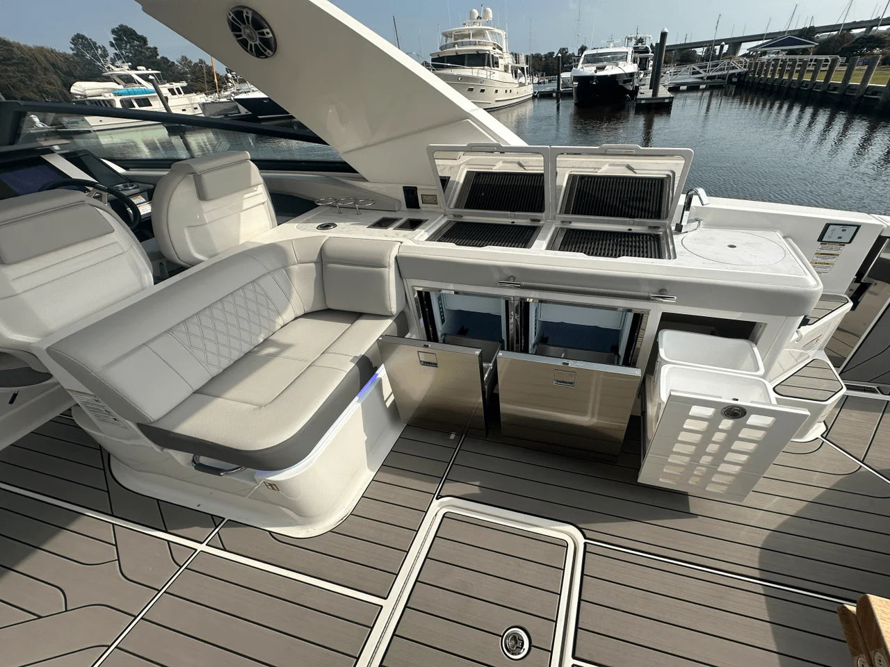 2025 Sea Ray SLX 400 Outboard 40.0 feet, Clearwater, Florida #15