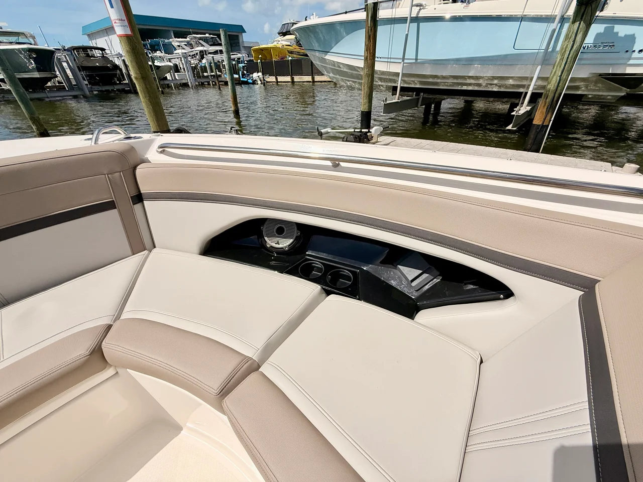 2026 Boston Whaler 280 Vantage 28.0 feet, Clearwater, Florida #53