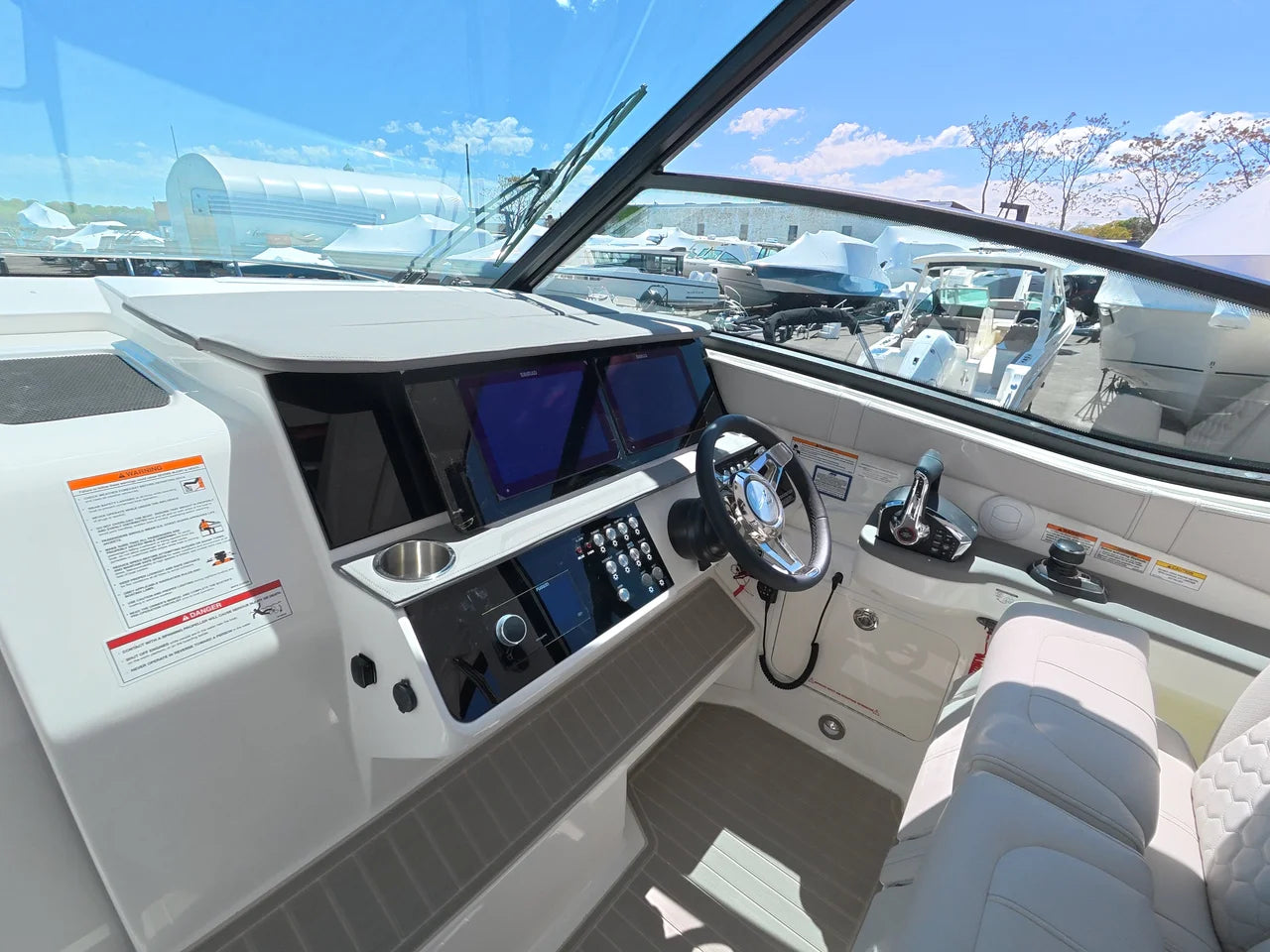2026 Sea Ray Sundancer 320 Outboard 32.0 feet, Clearwater, Florida #19