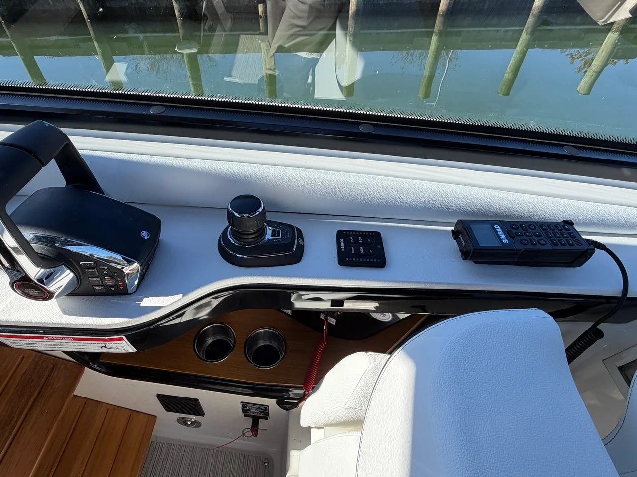 2026 Sea Ray Sundancer 370 Outboard 37.0 feet, Clearwater, Florida #24
