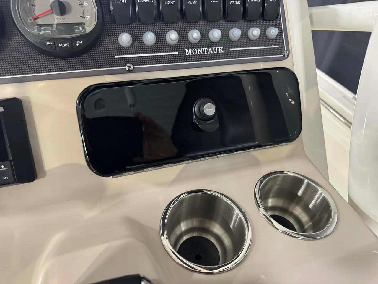 2026 Boston Whaler 210 Montauk 21.0 feet, Clearwater, Florida #36