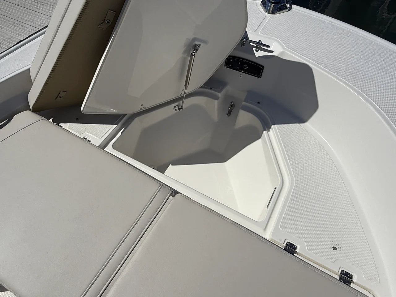 2026 Boston Whaler 190 Montauk 19.0 feet, Clearwater, Florida #21