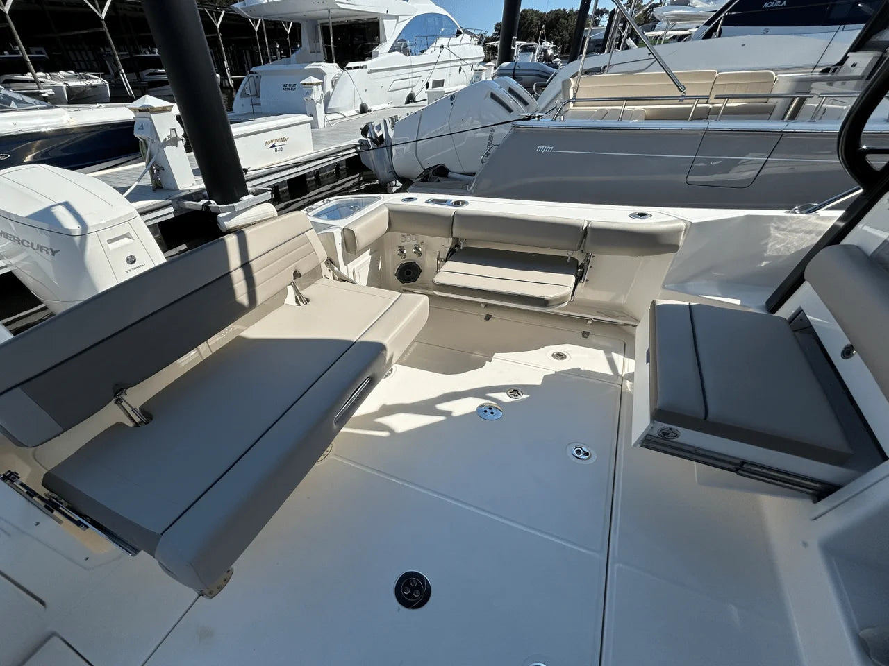 2025 Boston Whaler 365 Conquest 36.0 feet, Clearwater, Florida #75