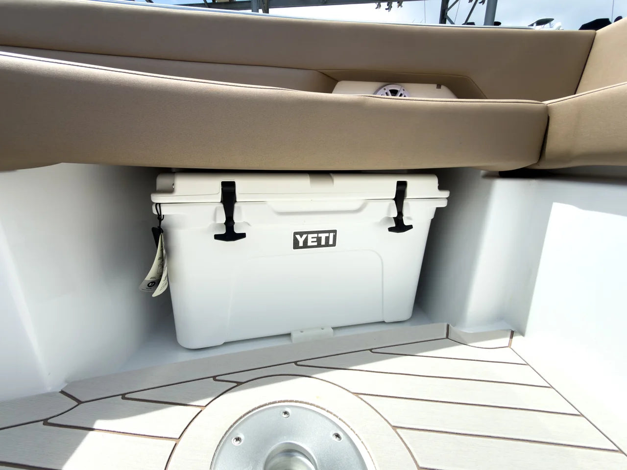 2026 Cruisers Yachts 38 VTR 38.0 feet, Clearwater, Florida #24