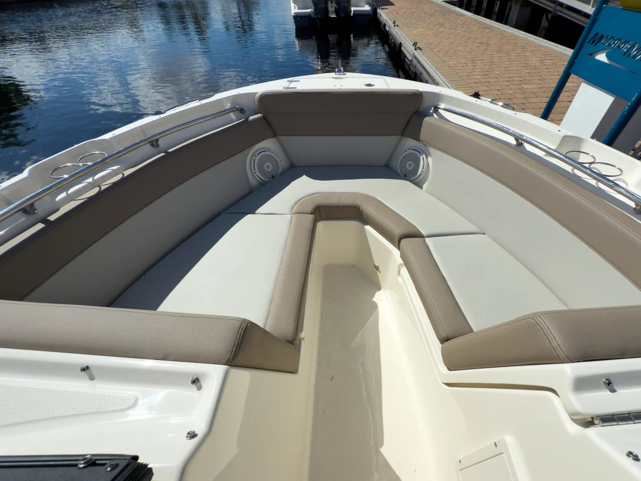 2026 Boston Whaler 210 Vantage 21.0 feet, Clearwater, Florida #16