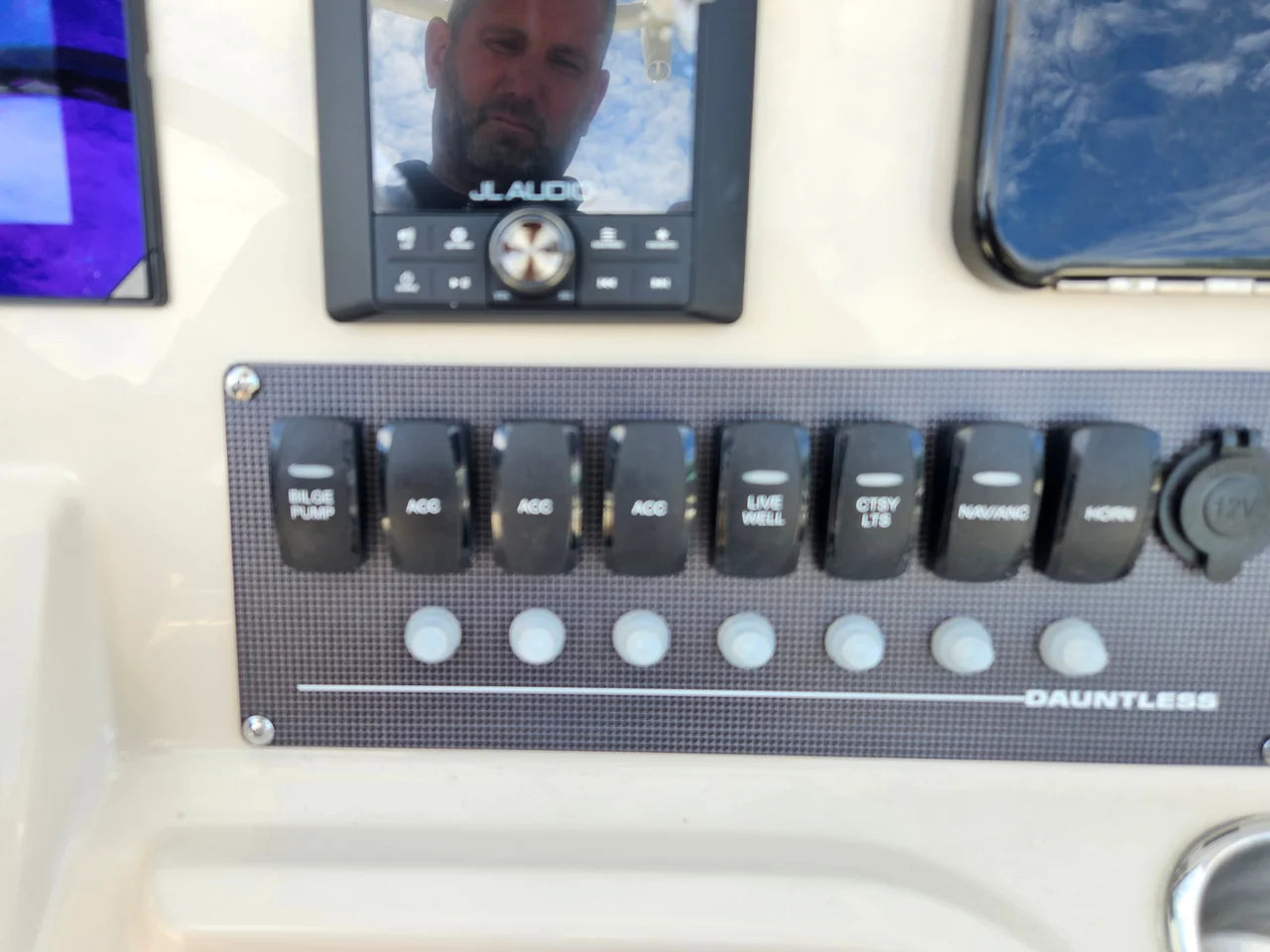 2026 Boston Whaler 250 Dauntless 25.0 feet, Clearwater, Florida #15