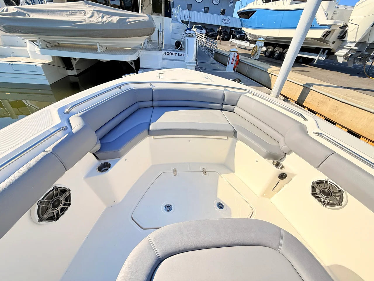 2026 Boston Whaler 330 Outrage 33.0 feet, Clearwater, Florida #20