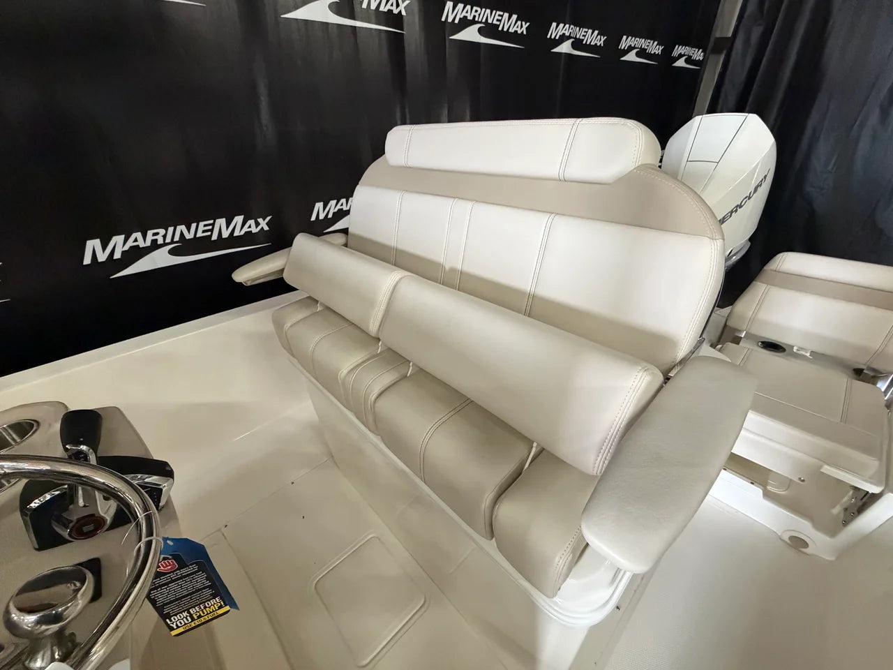 2026 Boston Whaler 250 Dauntless 25.0 feet, Clearwater, Florida #24