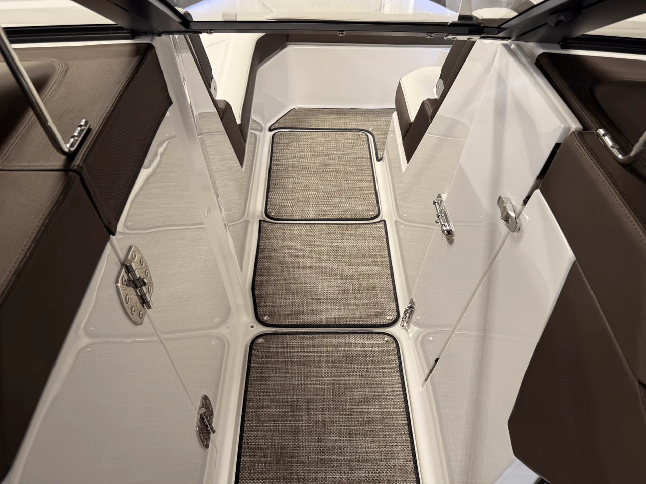 2025 Cobalt R6 Outboard 26.0 feet, Clearwater, Florida #117