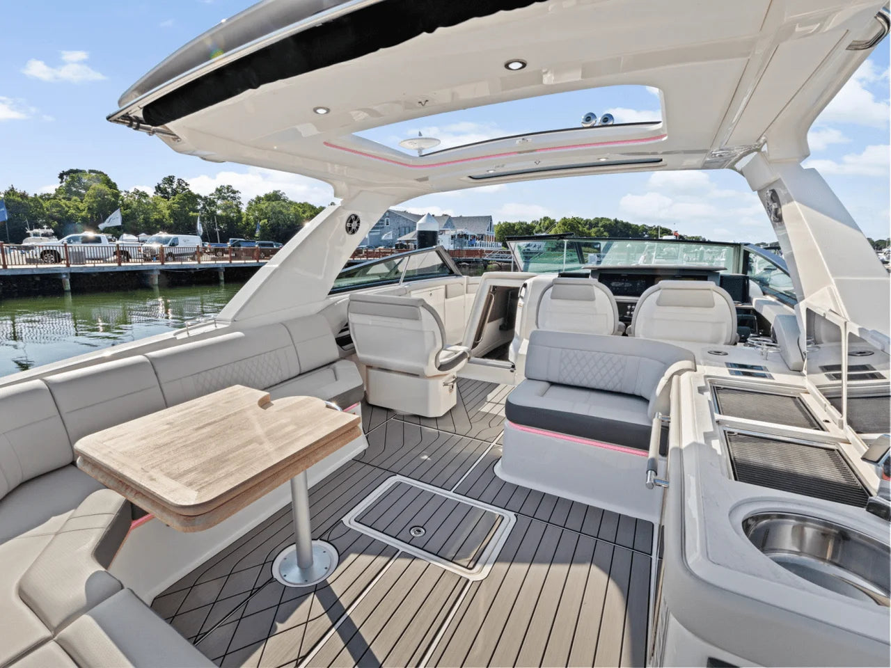 2025 Sea Ray SLX 400 Outboard 40.0 feet, Clearwater, Florida #15