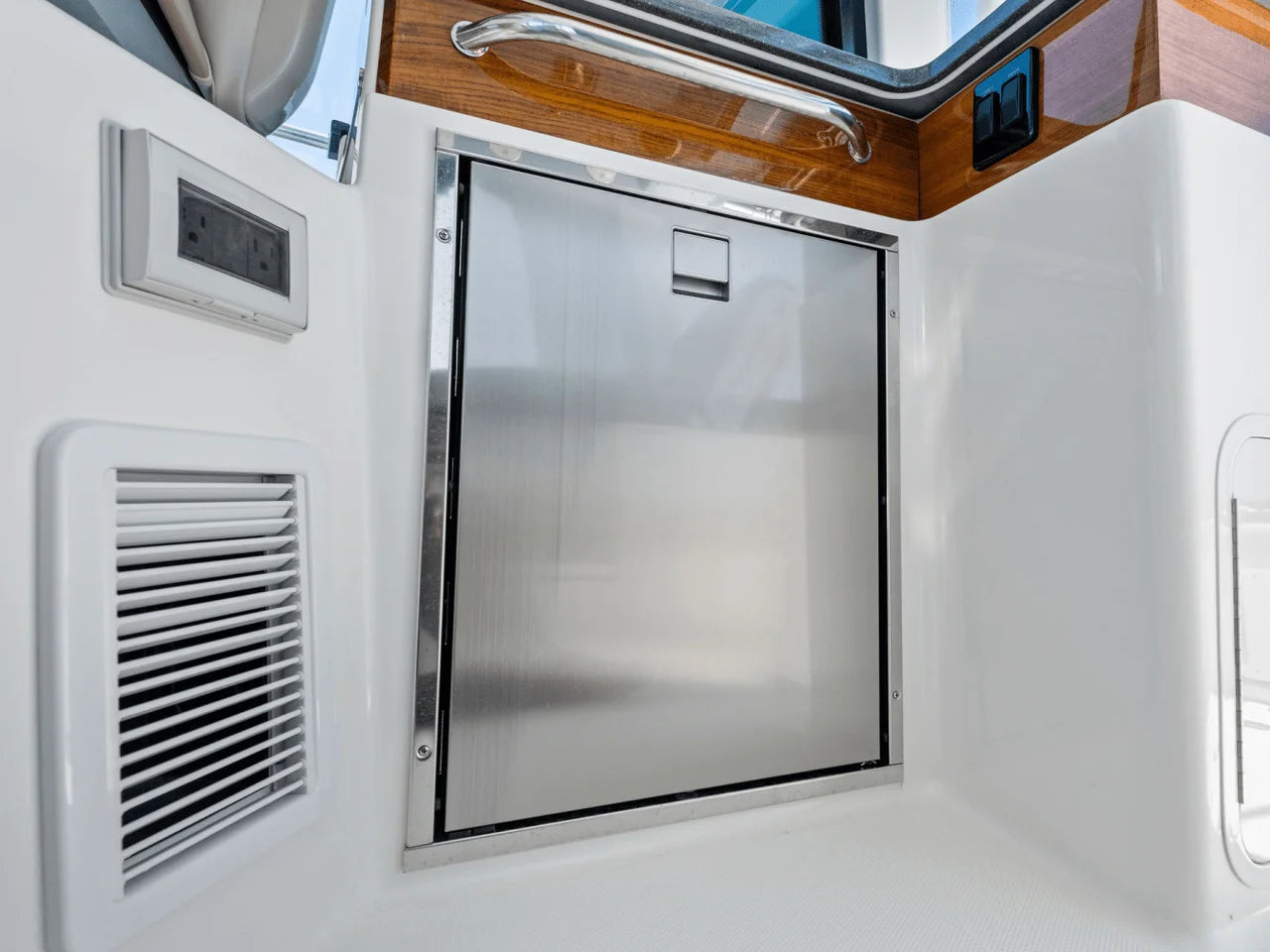 2025 Boston Whaler 365 Conquest 36.0 feet, Clearwater, Florida #80