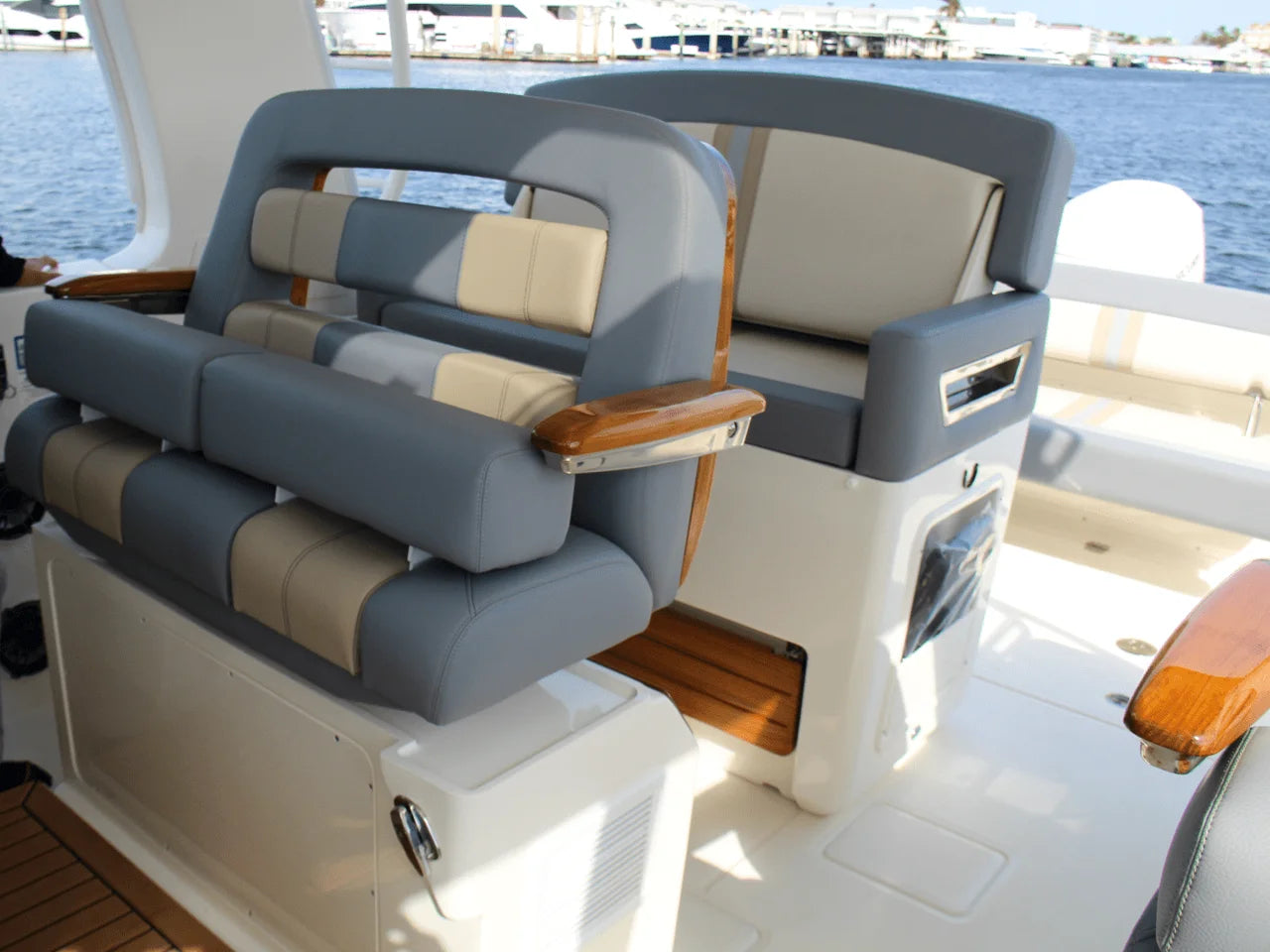 2025 Boston Whaler 380 Realm 38.0 feet, Clearwater, Florida #27