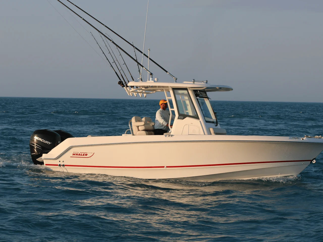 2026 Boston Whaler 250 Outrage 25.0 feet, Clearwater, Florida #17
