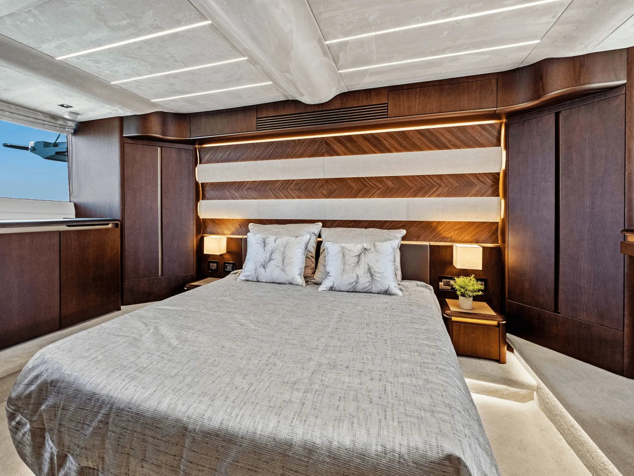 2025 Galeon 560 FLY 56.0 feet, Clearwater, Florida #66