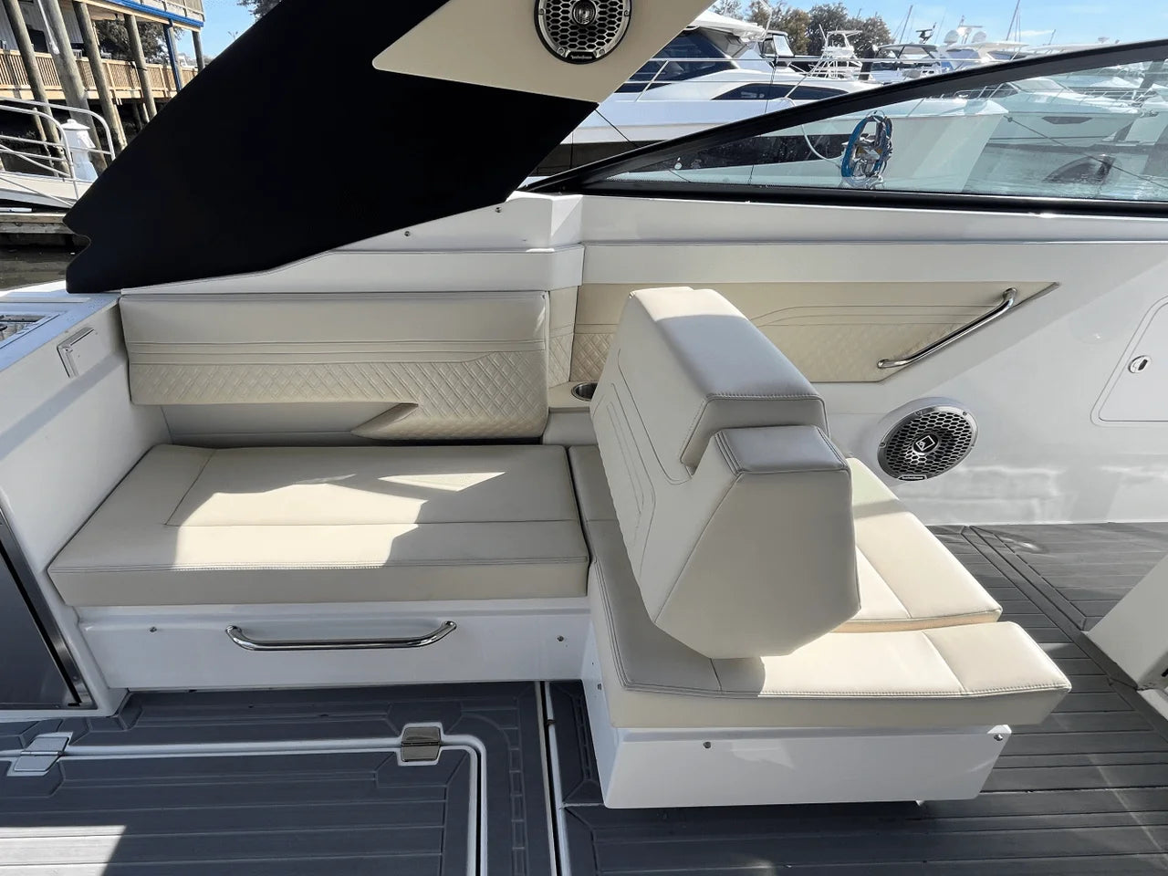 2025 Cruisers Yachts 34 GLS Outboard 34.0 feet, Clearwater, Florida #14