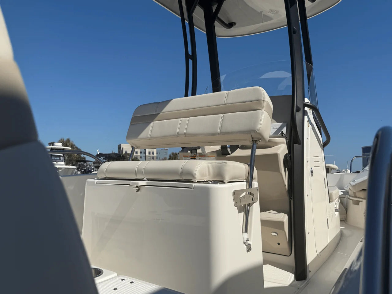 2026 Boston Whaler 250 Dauntless 25.0 feet, Clearwater, Florida #10