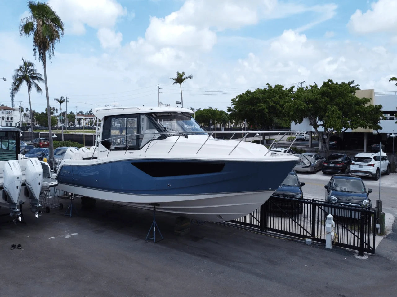 2025 Boston Whaler 365 Conquest 36.0 feet, Clearwater, Florida #1