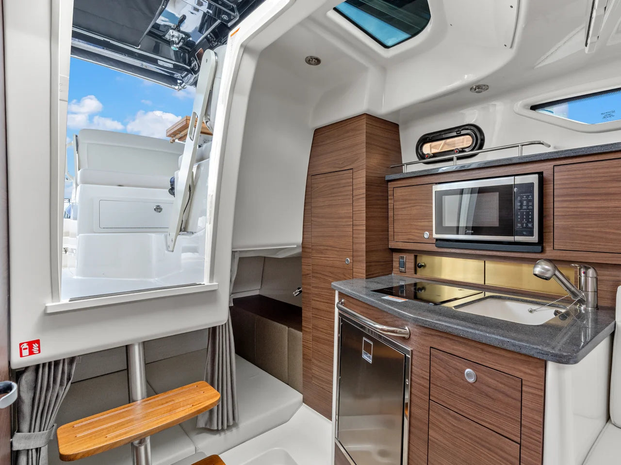 2026 Boston Whaler 325 Conquest 32.0 feet, Clearwater, Florida #33