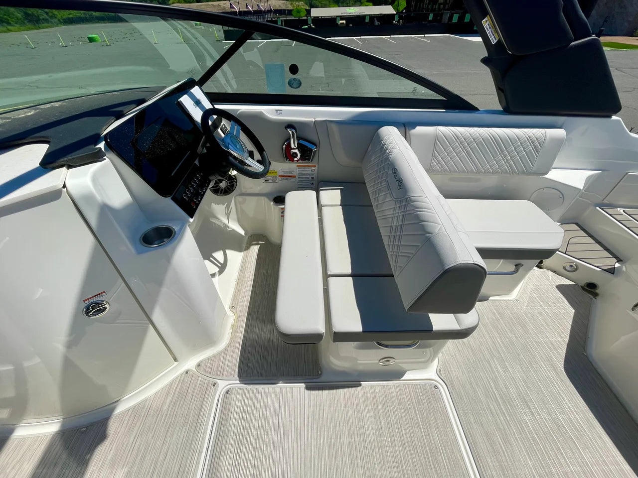 2026 Sea Ray SDX 250 Outboard 25.0 feet, Clearwater, Florida #9