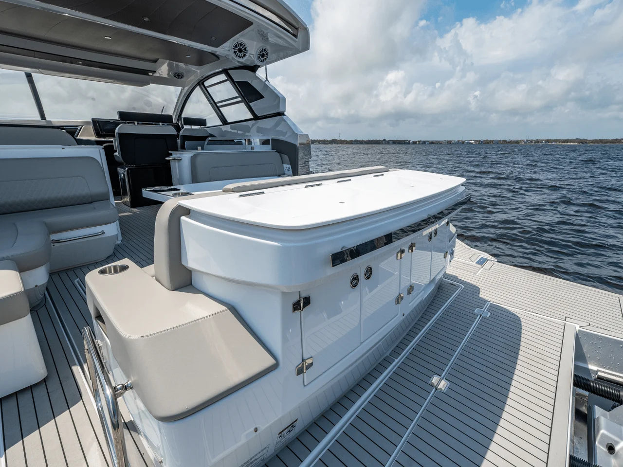 2025 Cruisers Yachts 50 GLS 50.0 feet, Clearwater, Florida #22