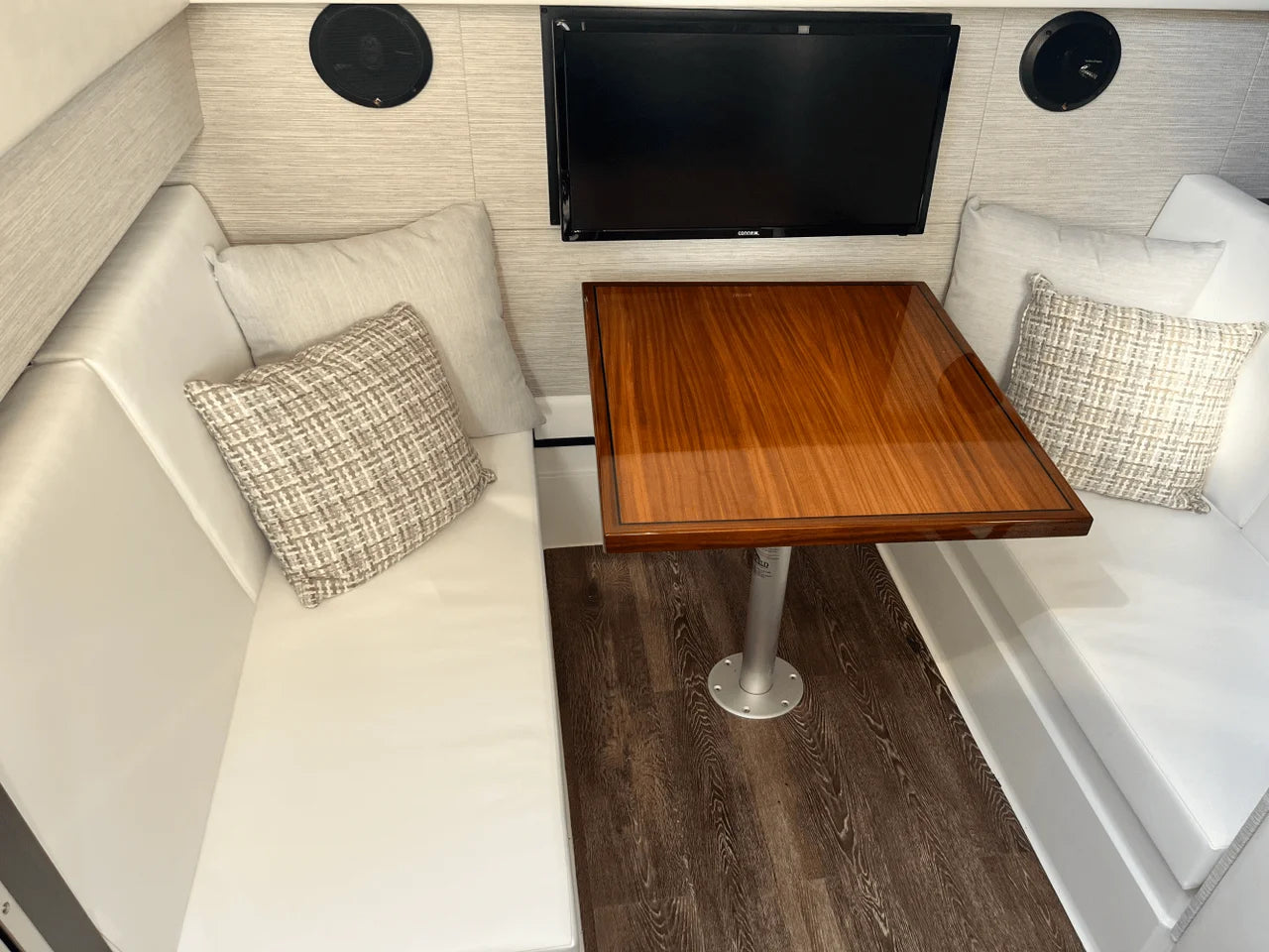 2025 Cruisers Yachts 34 GLS Outboard 34.0 feet, Clearwater, Florida #19