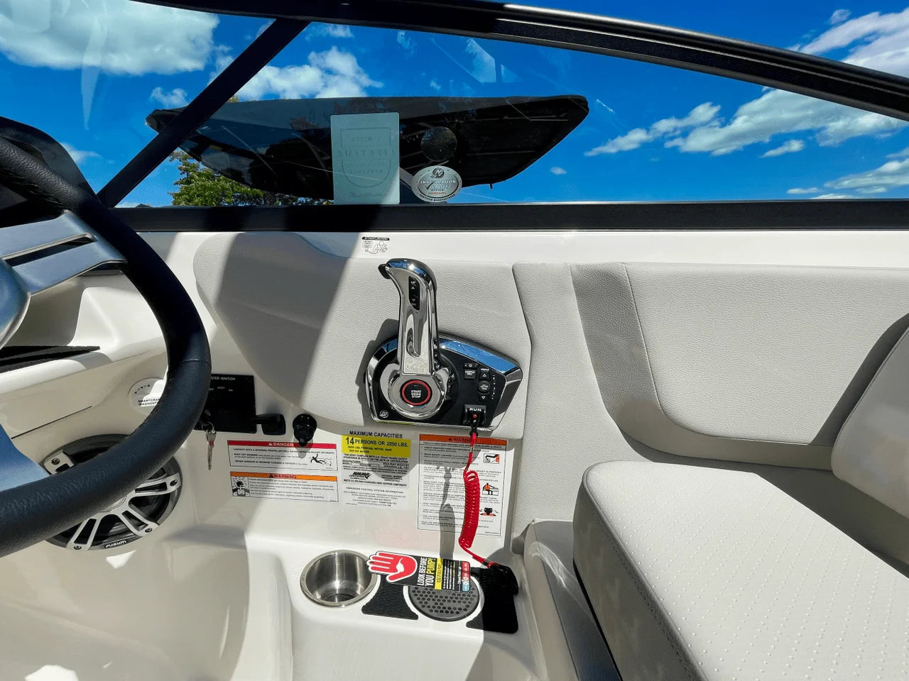 2026 Sea Ray SDX 250 Outboard 25.0 feet, Clearwater, Florida #11