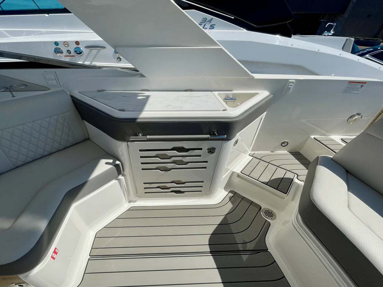 2026 Sea Ray SLX 310 Outboard 31.0 feet, Clearwater, Florida #9