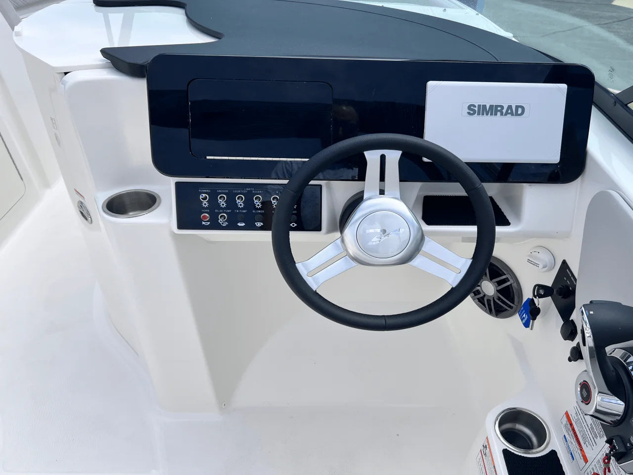 2026 Sea Ray SDX 230 Outboard 23.0 feet, Clearwater, Florida #8
