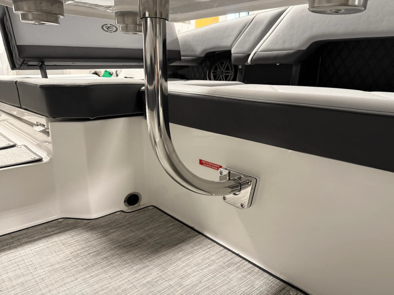2025 Cobalt R8 Outboard 28.0 feet, Crosslake, MN #87