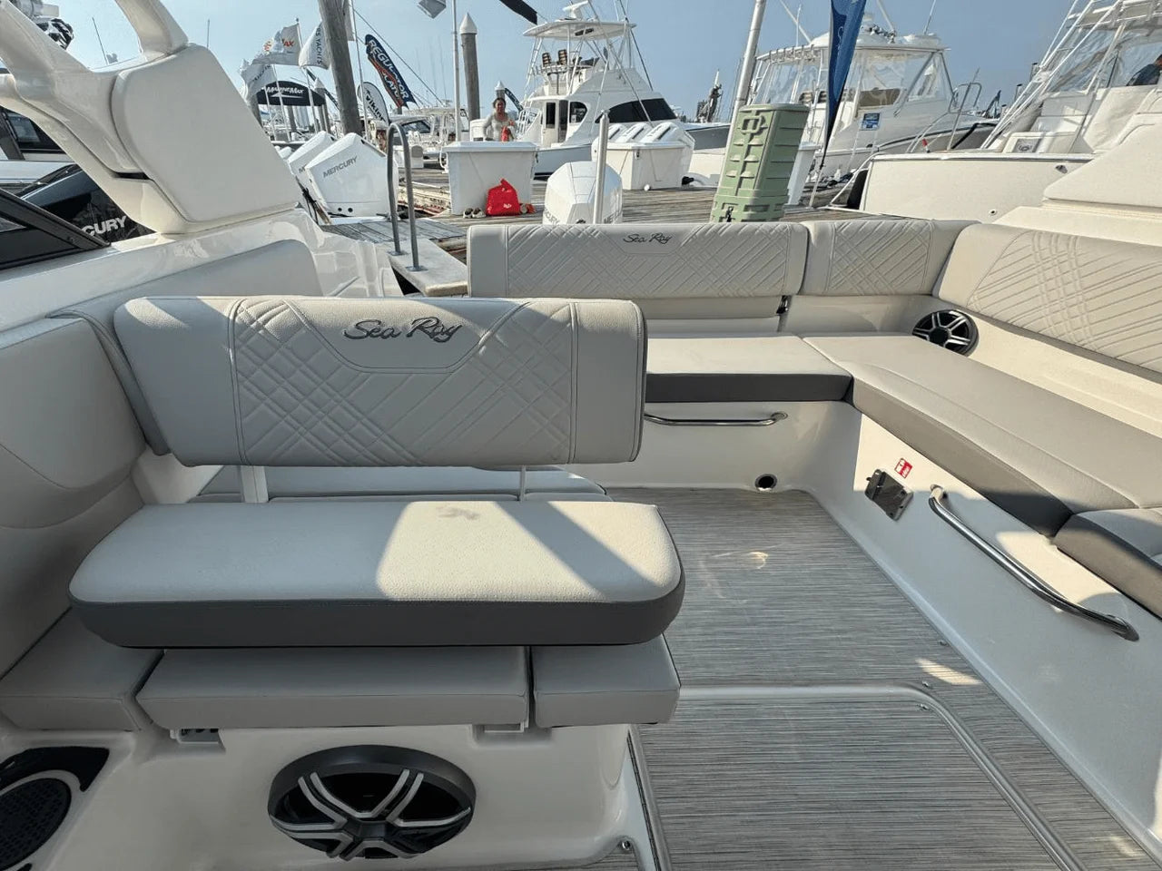 2026 Sea Ray SDX 230 Outboard 23.0 feet, Clearwater, Florida #25