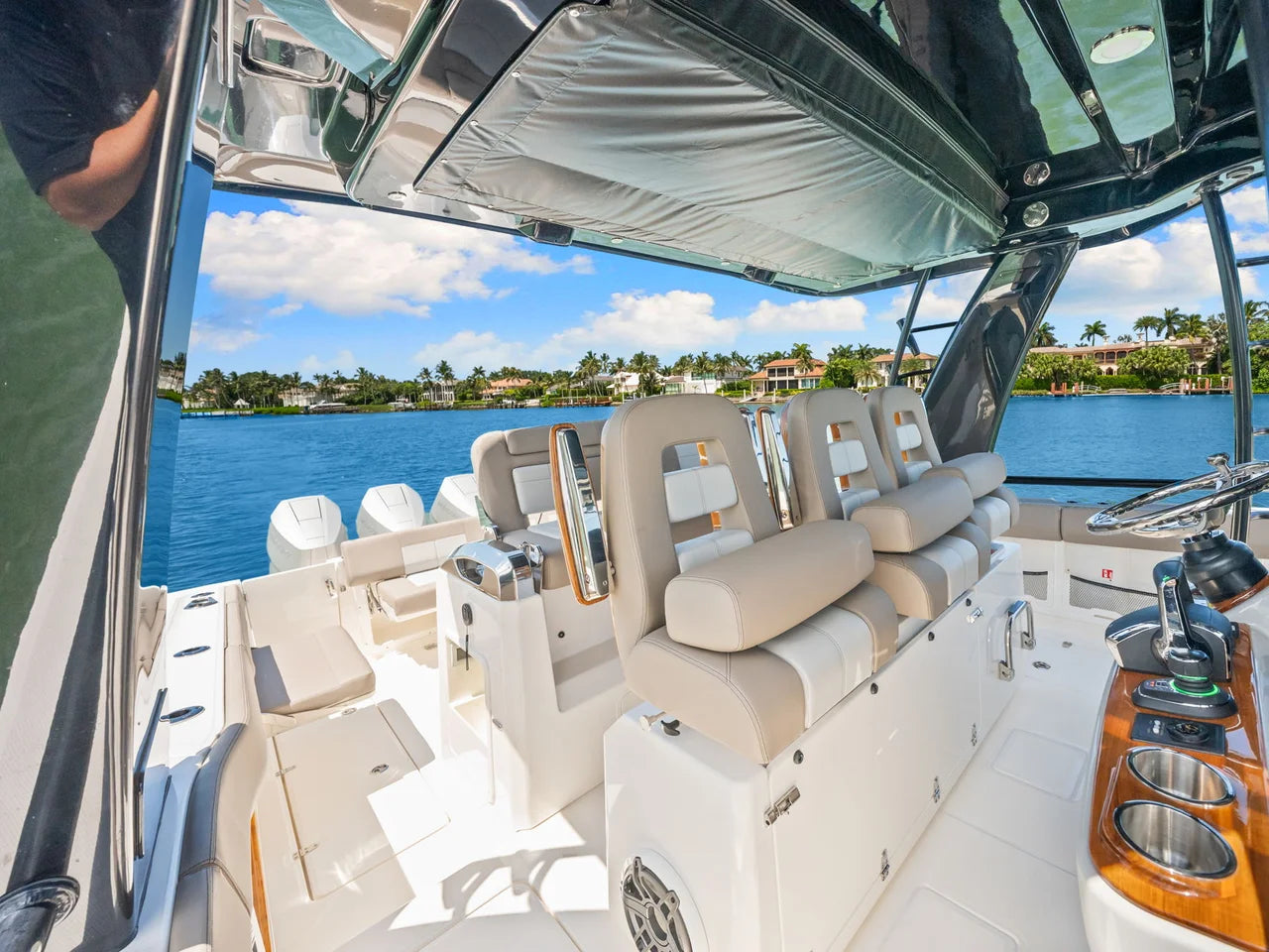 2026 Boston Whaler 420 Outrage 42.0 feet, Clearwater, Florida #26