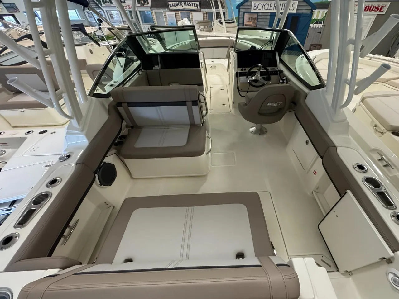 2026 Boston Whaler 240 Vantage 24.0 feet, Clearwater, Florida #12