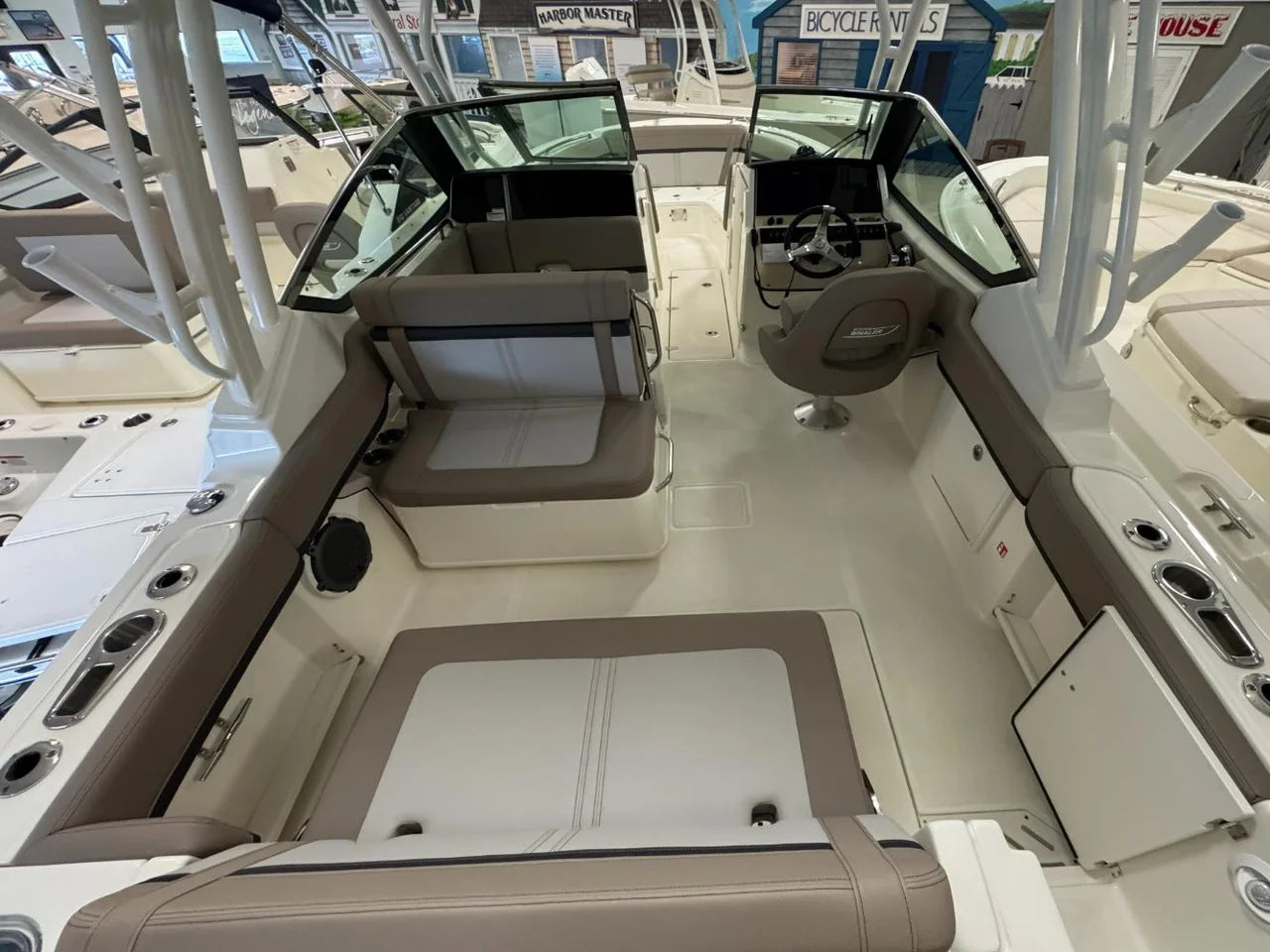 2026 Boston Whaler 240 Vantage 24.0 feet, Clearwater, Florida #13