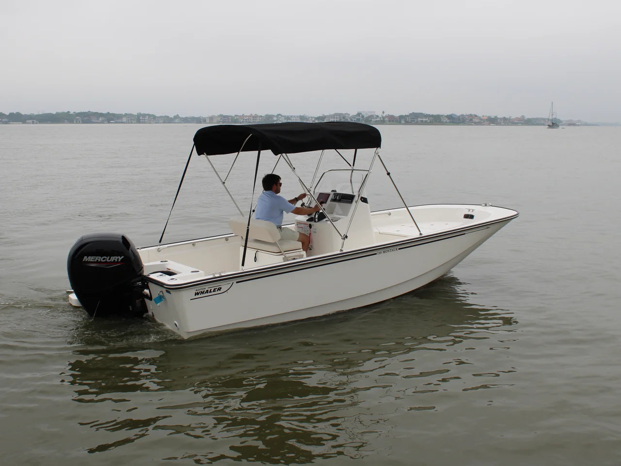 2026 Boston Whaler 190 Montauk 19.0 feet, Clearwater, Florida #6