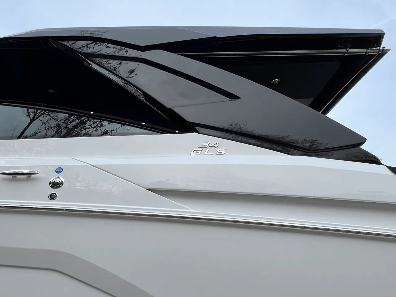2025 Cruisers Yachts 34 GLS 34.0 feet, Clearwater, Florida #16