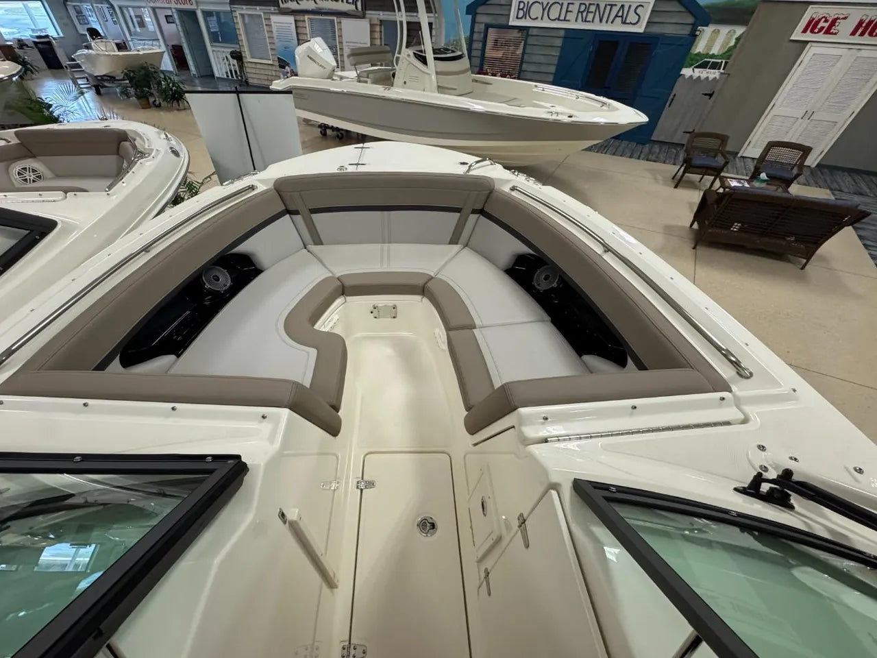2026 Boston Whaler 240 Vantage 24.0 feet, Clearwater, Florida #27