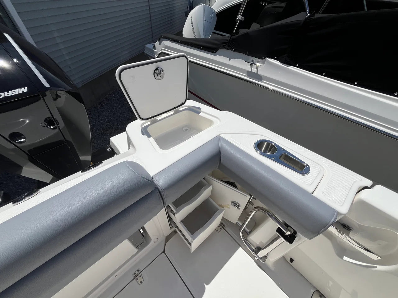 2026 Boston Whaler 280 Outrage 28.0 feet, Clearwater, Florida #6