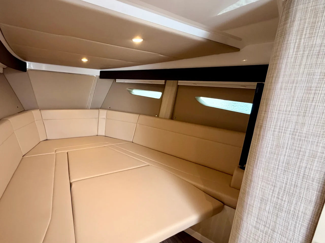 2026 Intrepid 35 VALOR 37.0 feet, Clearwater, Florida #11
