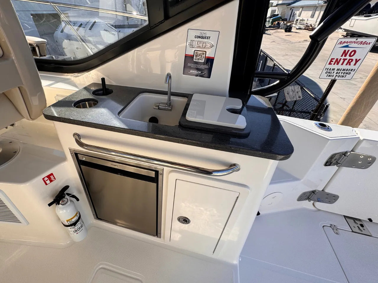 2026 Boston Whaler 325 Conquest 32.0 feet, Clearwater, Florida #22