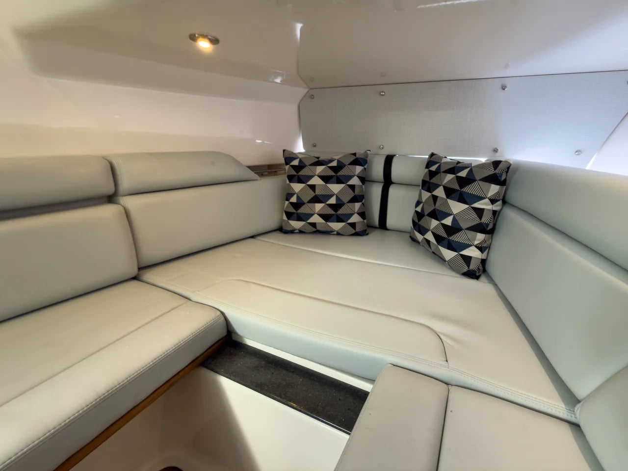 2026 Boston Whaler 350 Realm 35.0 feet, Clearwater, Florida #18