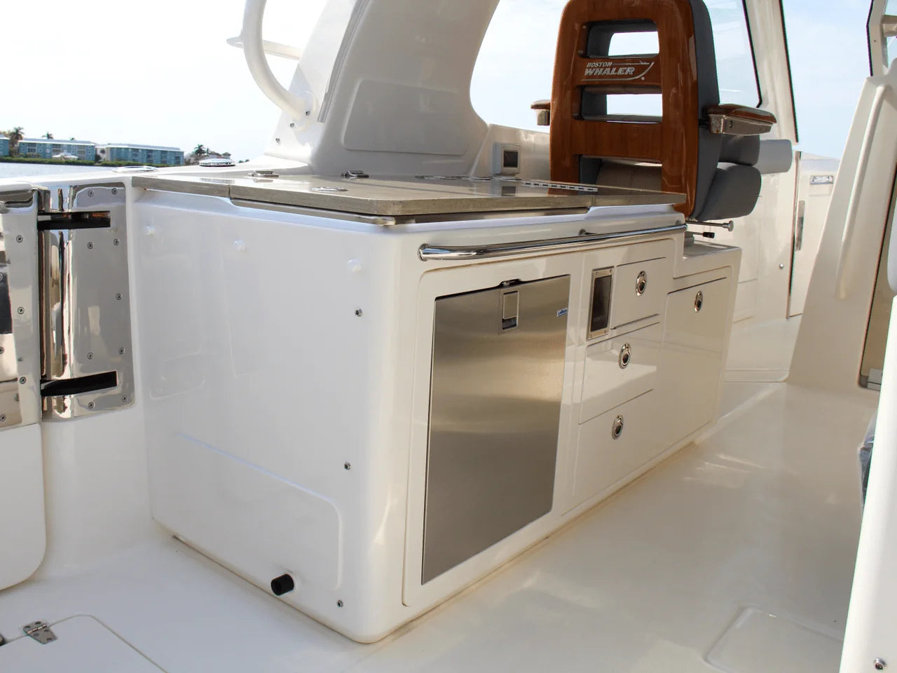 2025 Boston Whaler 380 Realm 38.0 feet, Clearwater, Florida #30