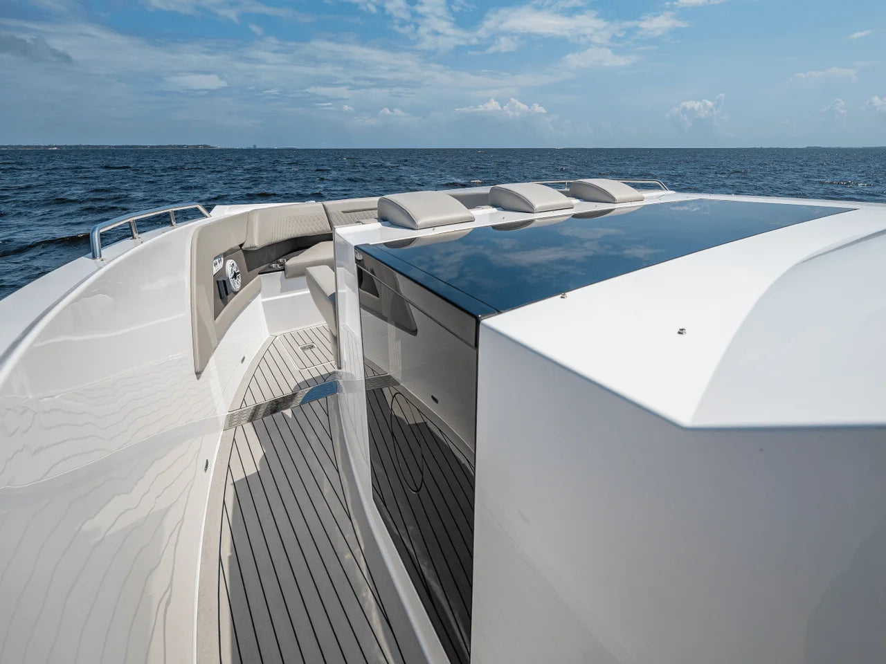 2025 Cruisers Yachts 50 GLS 50.0 feet, Clearwater, Florida #55