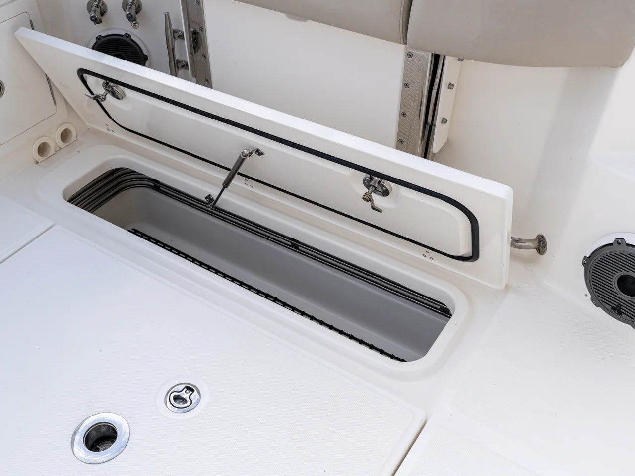 2026 Boston Whaler 365 Conquest 36.0 feet, Clearwater, Florida #59